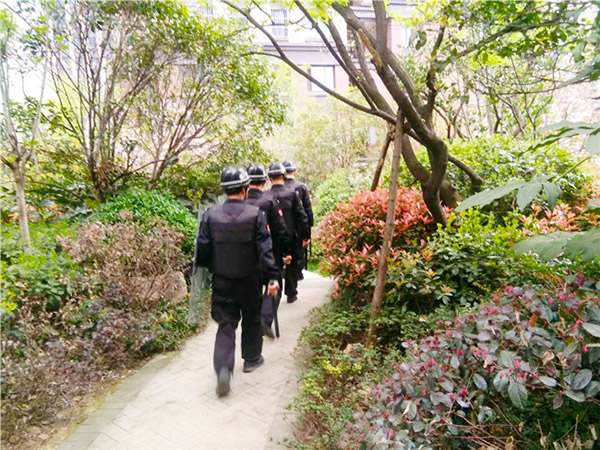 安徽輪暉保安服務有限公司入駐海亮蘭郡儀式